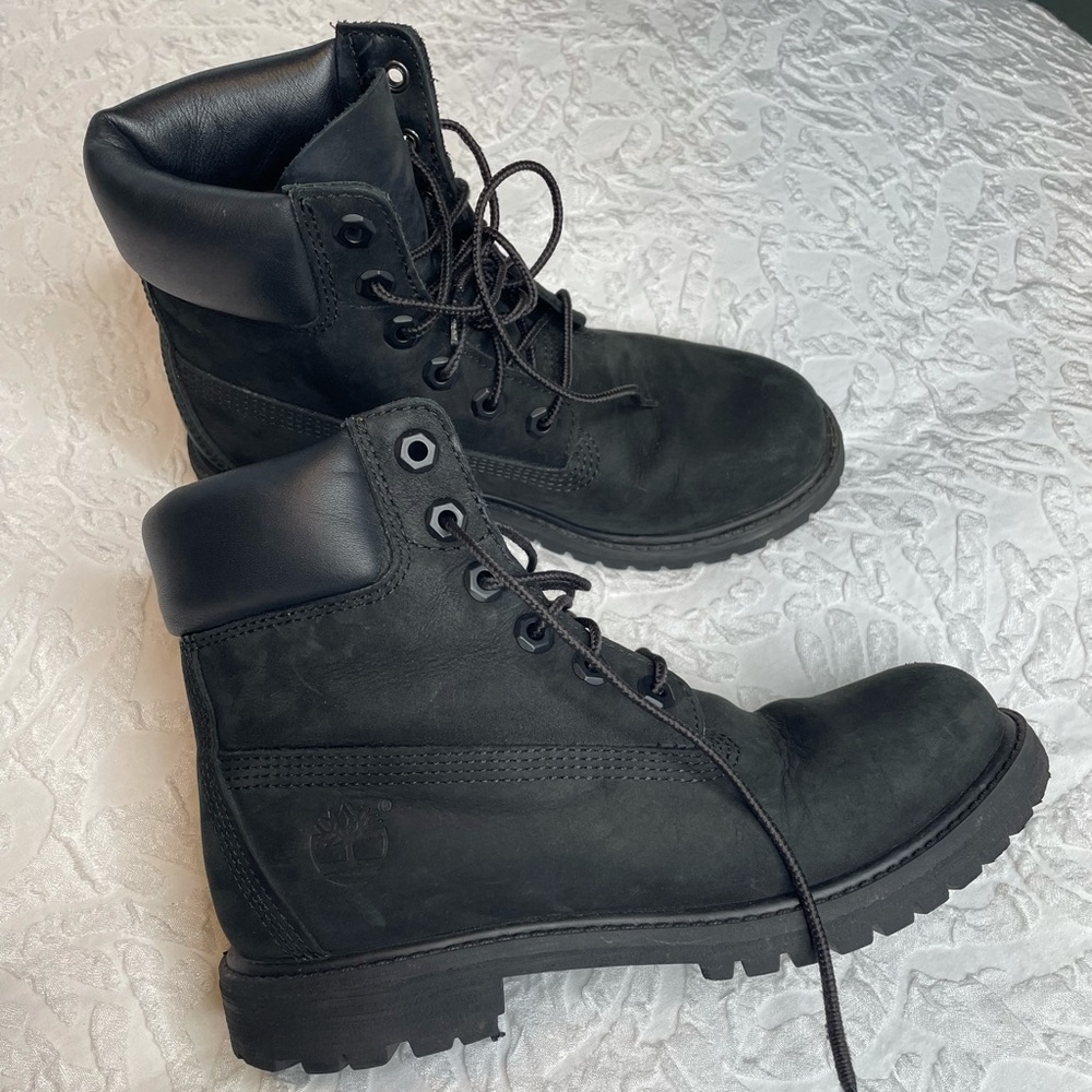 Timberland black on black boots women’s size 6